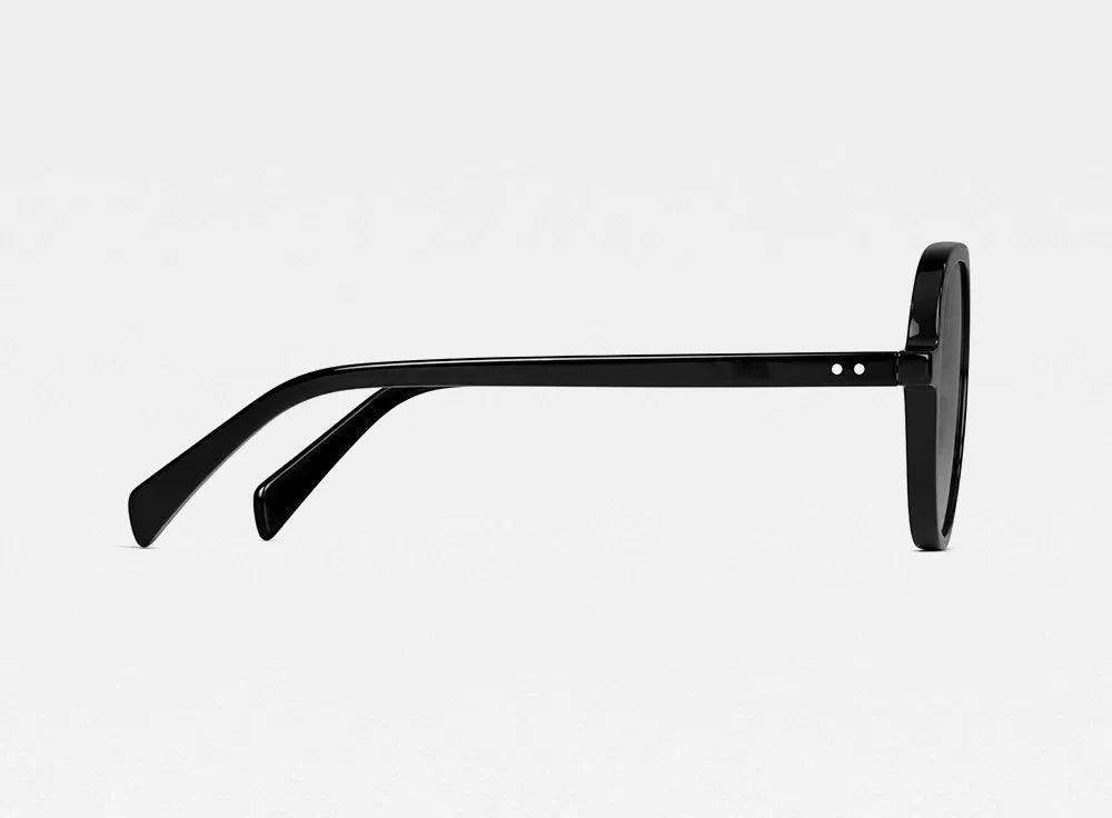 Classic Aviator Style Sunglasses